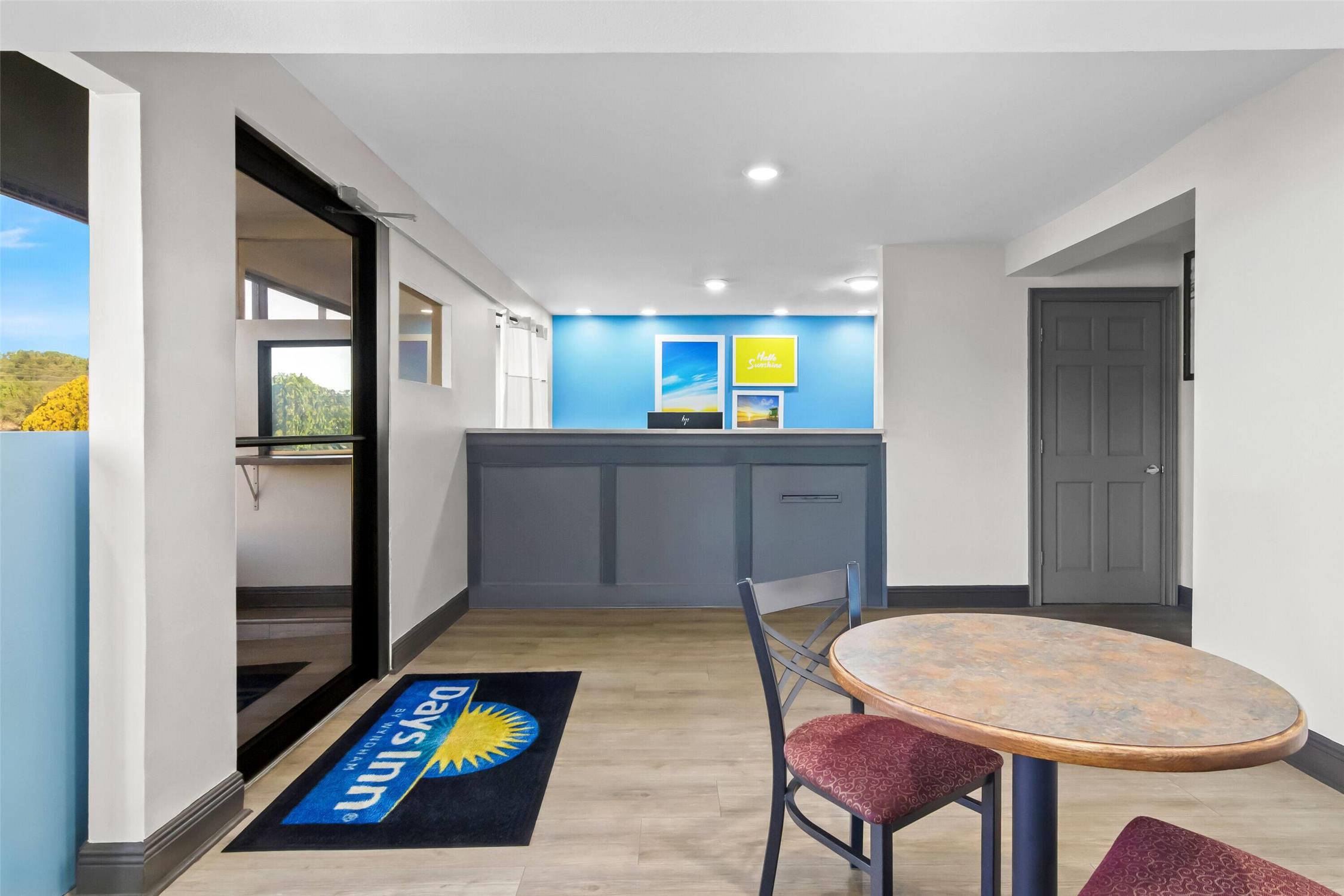 Days Inn by Wyndham Ocean Springs 27/32