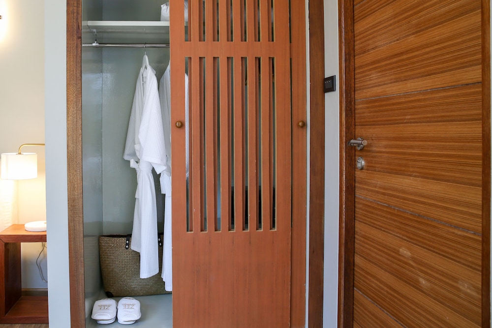 Zee Luxury Boutique Hotel 24/45