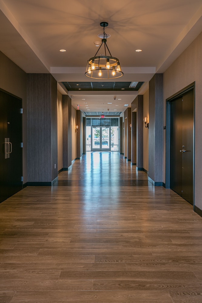 Hyatt Place Wilmington Riverfront 10/66