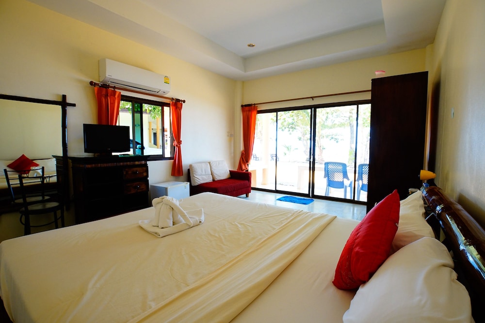 Coral Resort 32/77