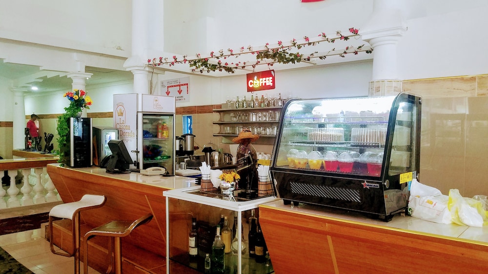 La Casona Dorada 50/56