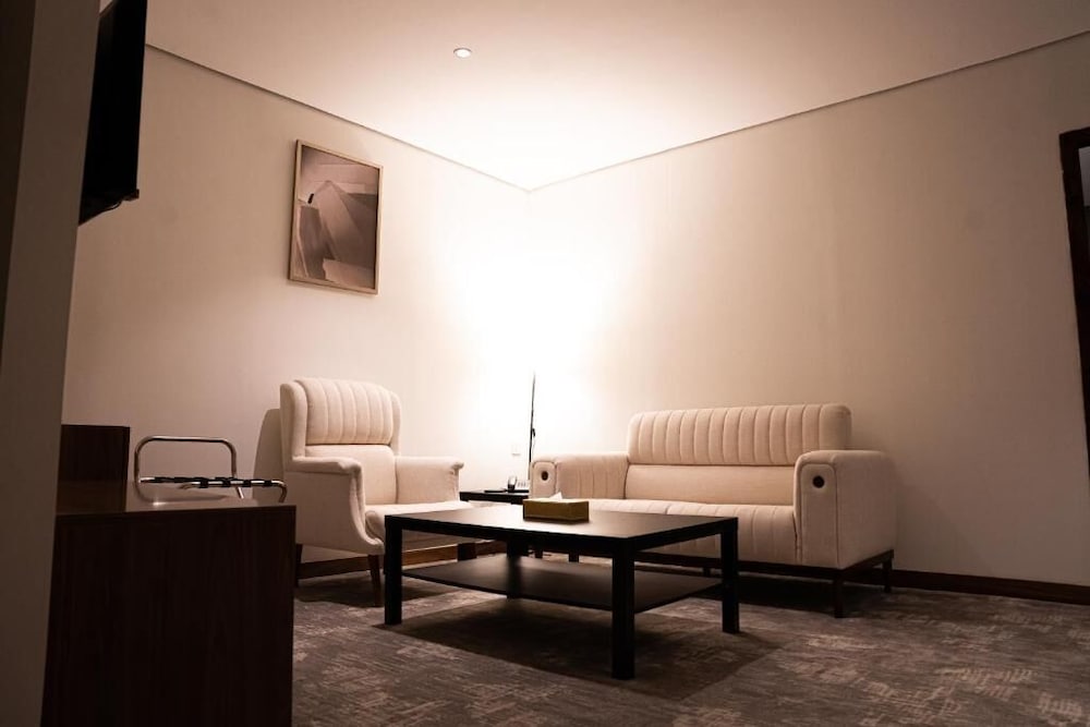 Kara Hotel 27/30