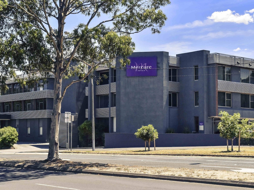 Mercure North Melbourne 56/63