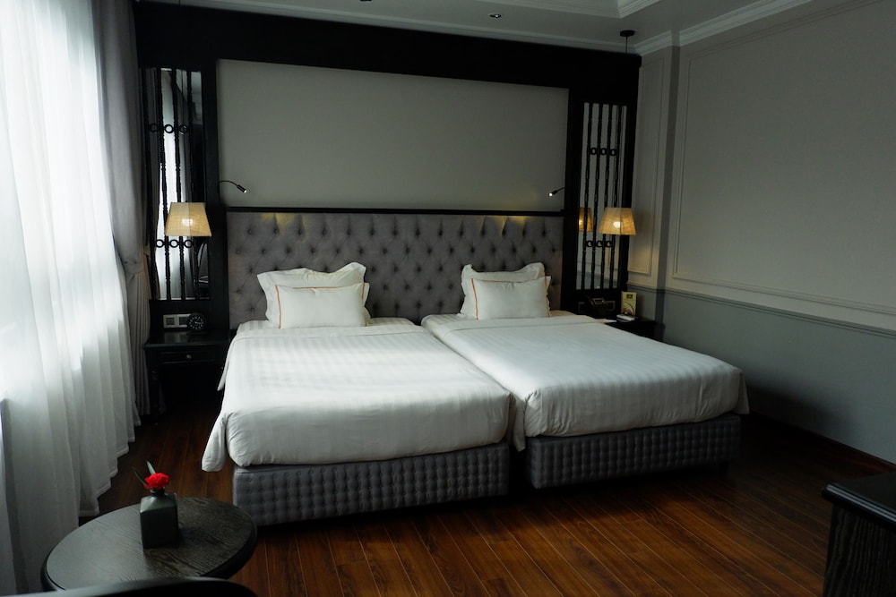 Hanoi Imperial Hotel 25/74