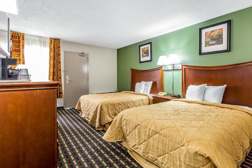 Quality Inn Homewood Birmingham I-65 10/34