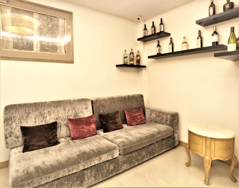 West 59 Inn 16/26