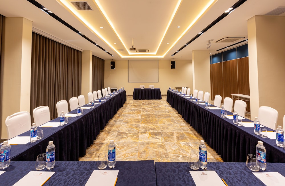 Phu Thang Grand Hotel 41/50