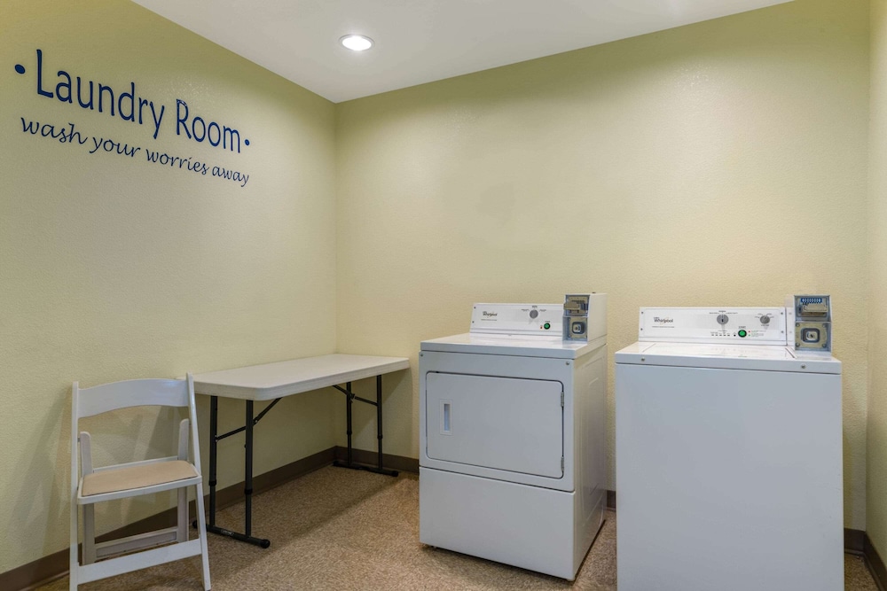 La Quinta Inn & Suites by Wyndham Loveland 22/45