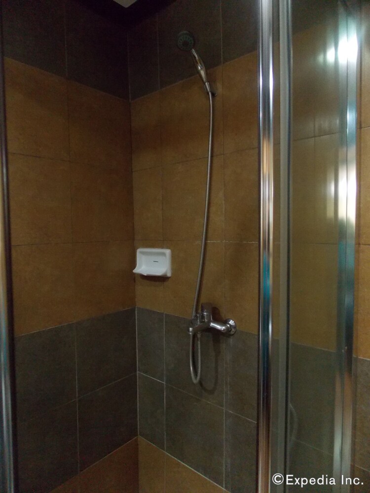 Mo2 Westown Hotel Bacolod - Downtown 42/43