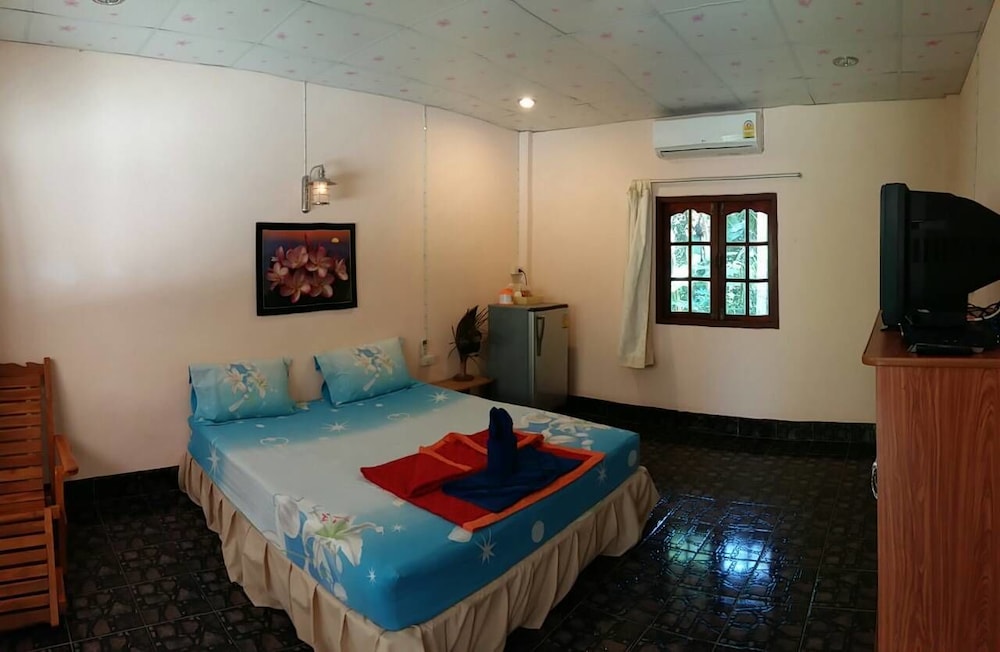 Subtawee Resort 7/18