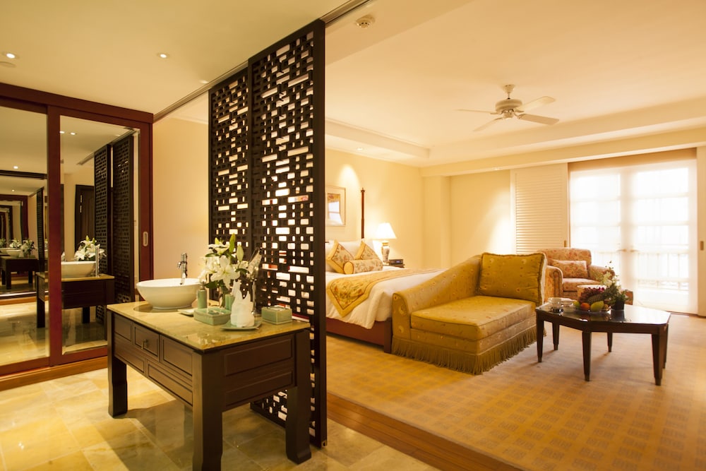 Indochine Palace 49/70