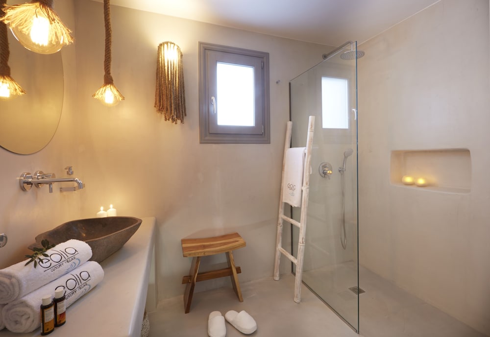 Eolia Kamari Villa 34/34