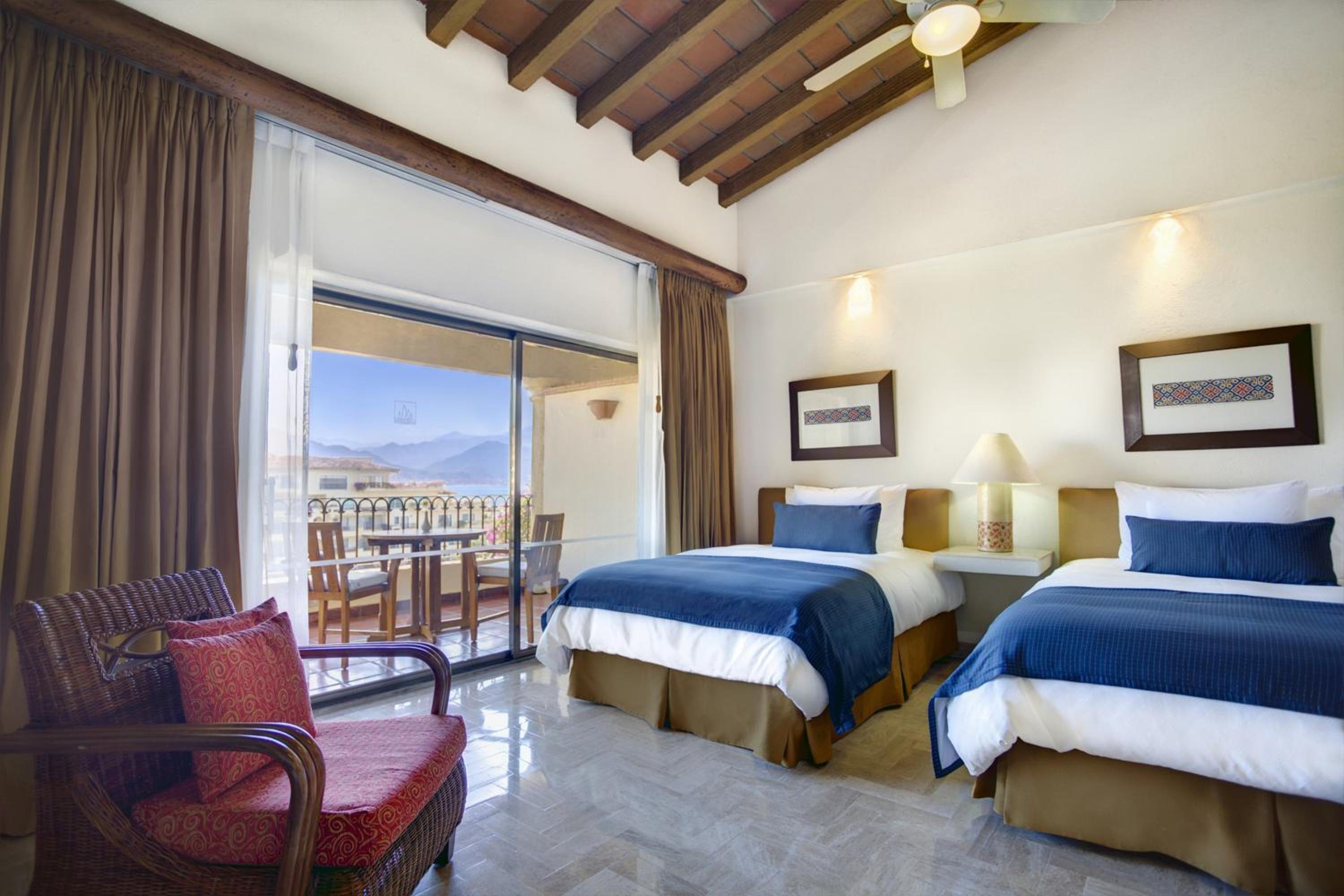 One Bedroom Deluxe Suite