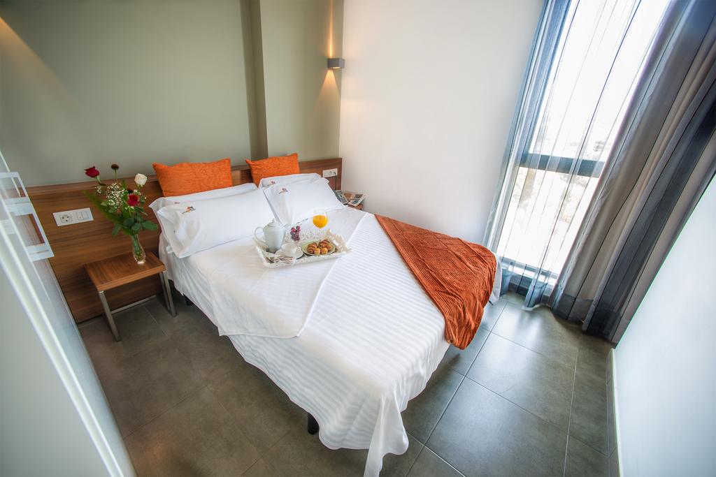 1 Bedroom, 4 People