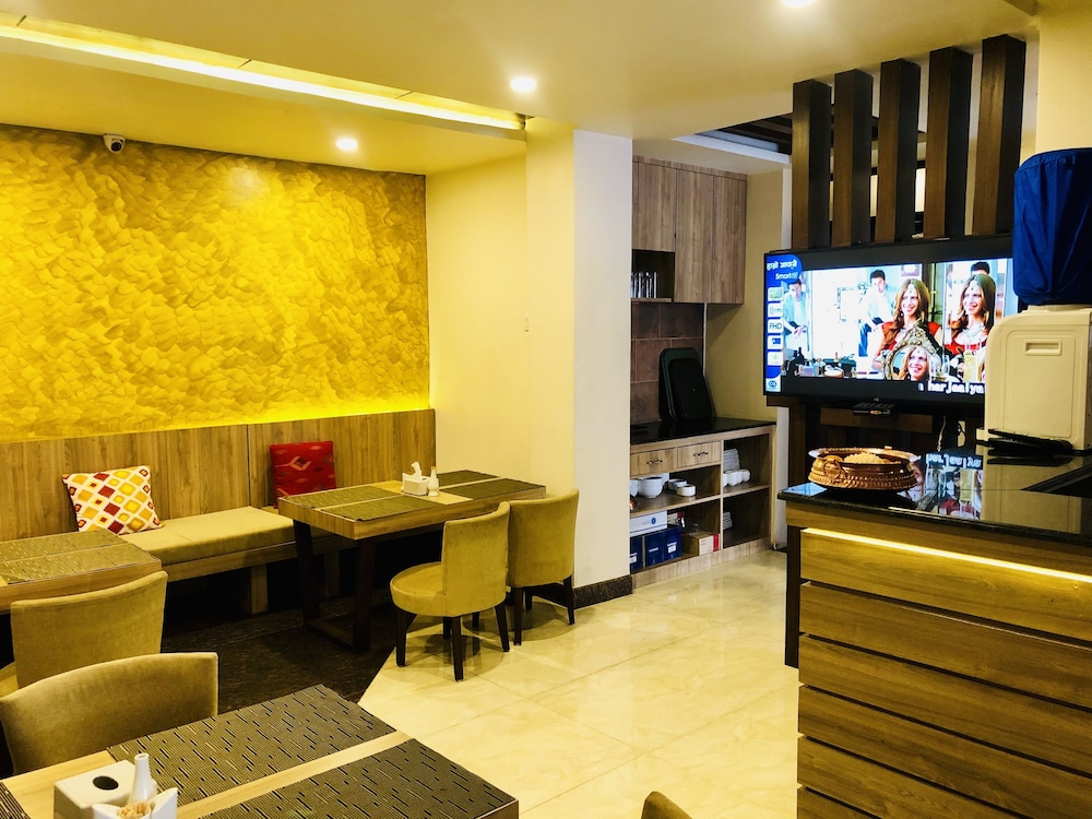 The Milestone Hotel 37/54