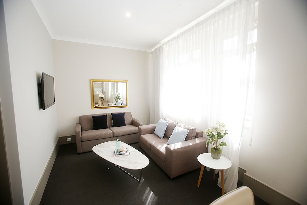 HOTEL BONDI 43/67