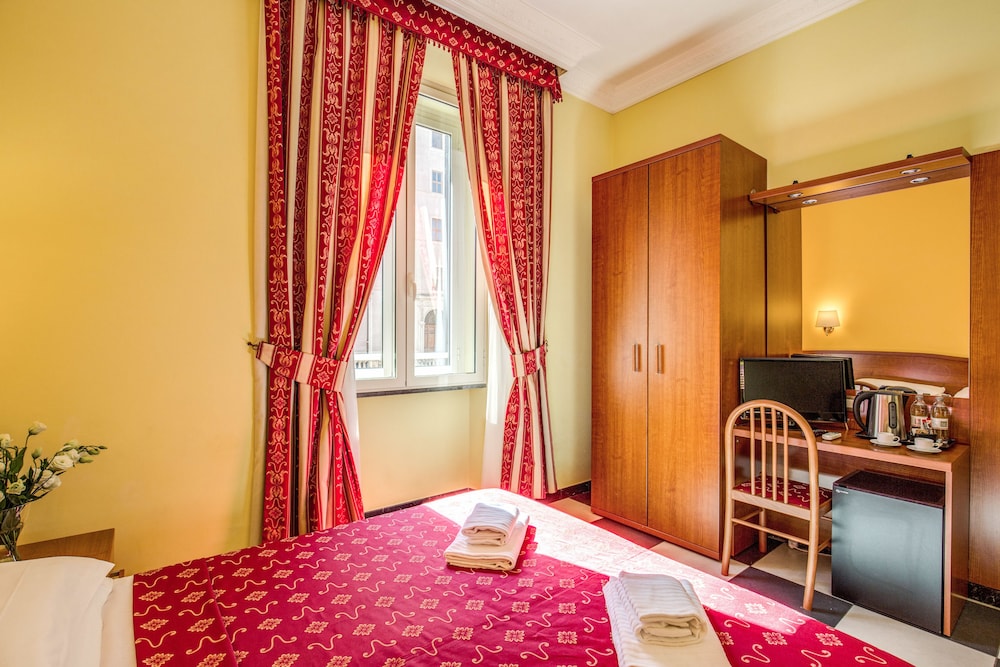 Adas Hotel 31/80