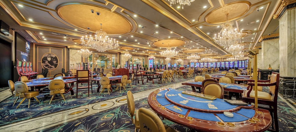 Les Ambassadeurs Marina Hotel Casino 27/50