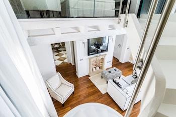 Executive, Family, Suite, Sauna, Hot Tub