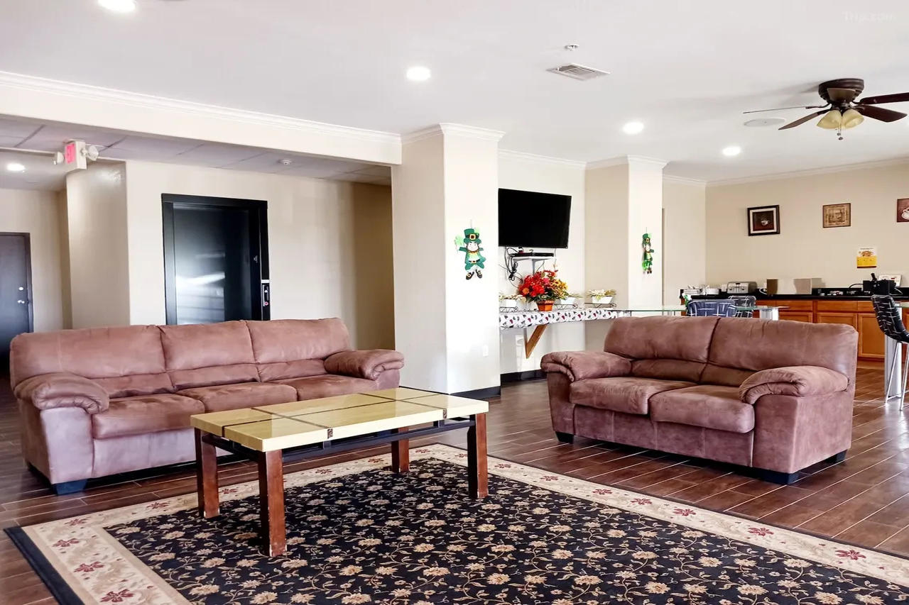 Quality Inn & Suites Yorktown 6/9