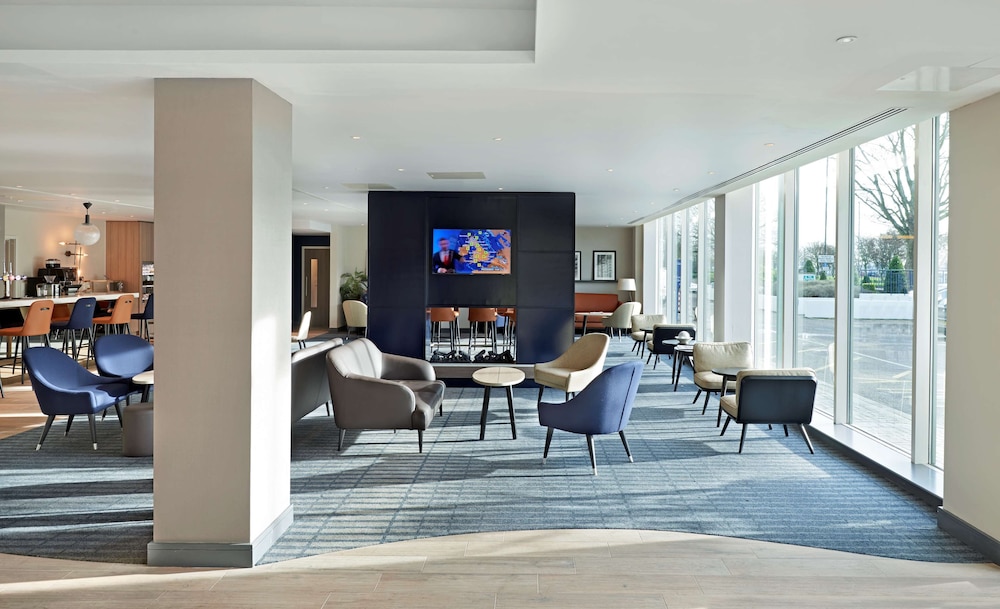 HYATT PLACE LONDON HEATHROW AIRPORT 50/77