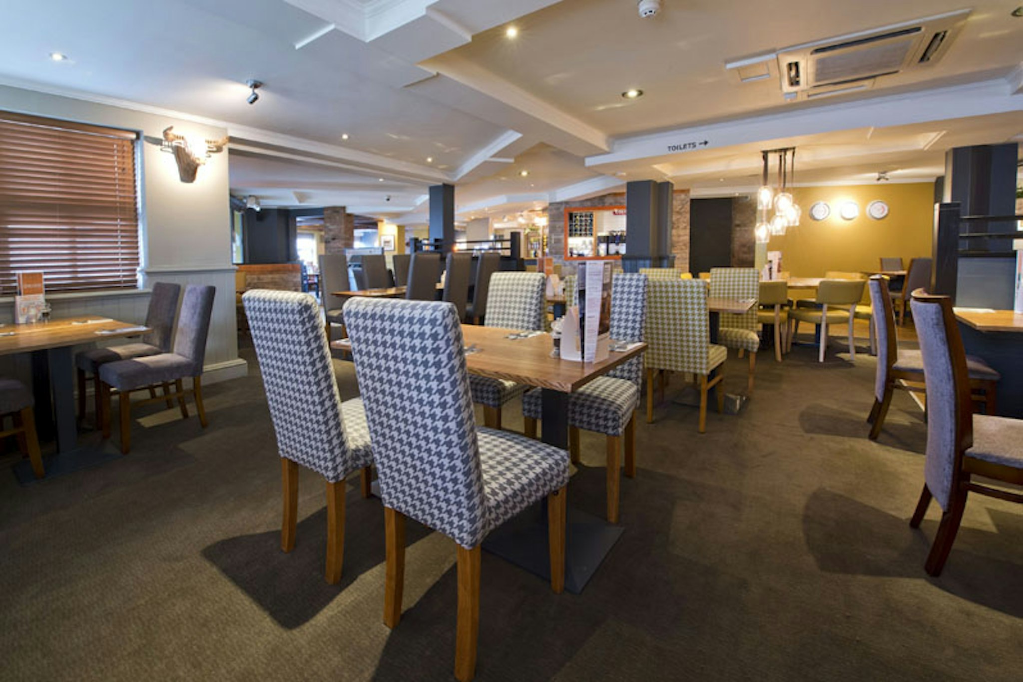 Premier Inn London Romford (Mercury Gardens) 29/37