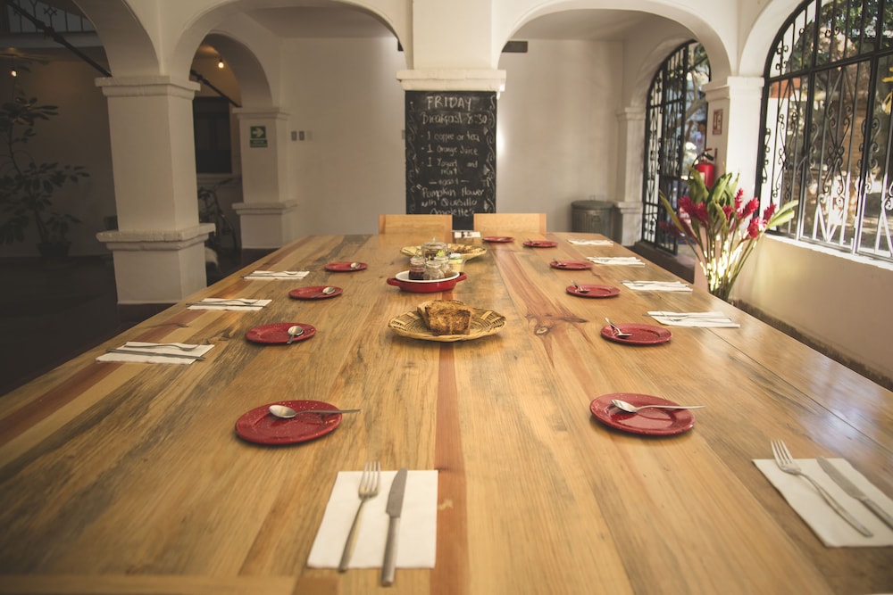 Agrado Guest House 45/56