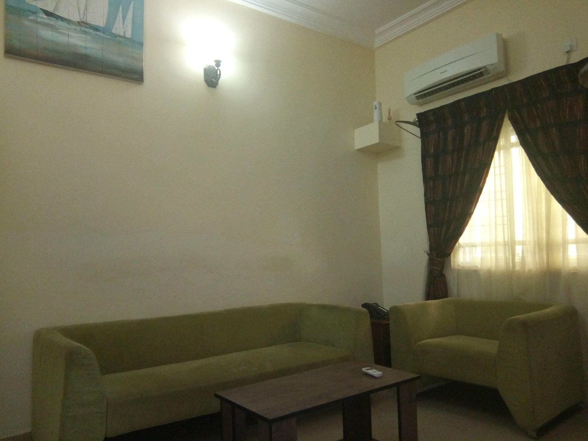 Best Budget Hotel 13/17