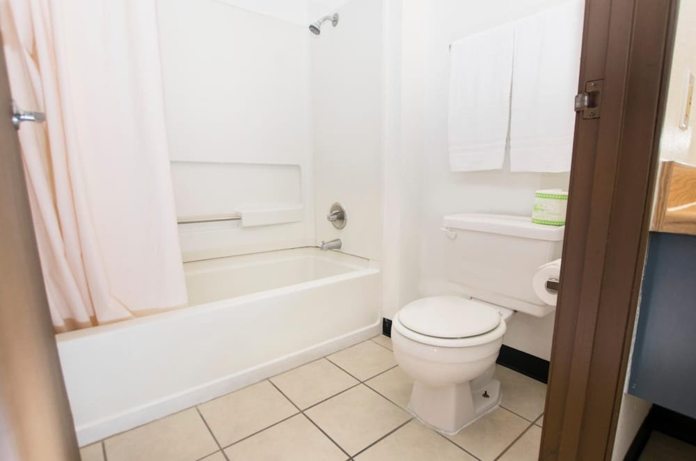 Morada Inn and Suites 20/55