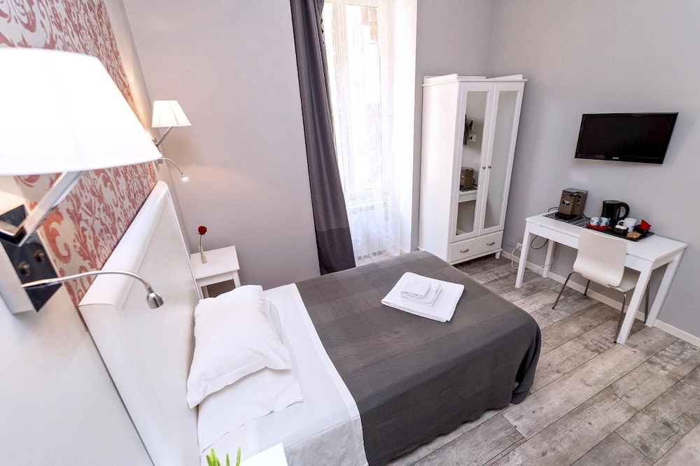 ECONOMY, DOUBLE BED