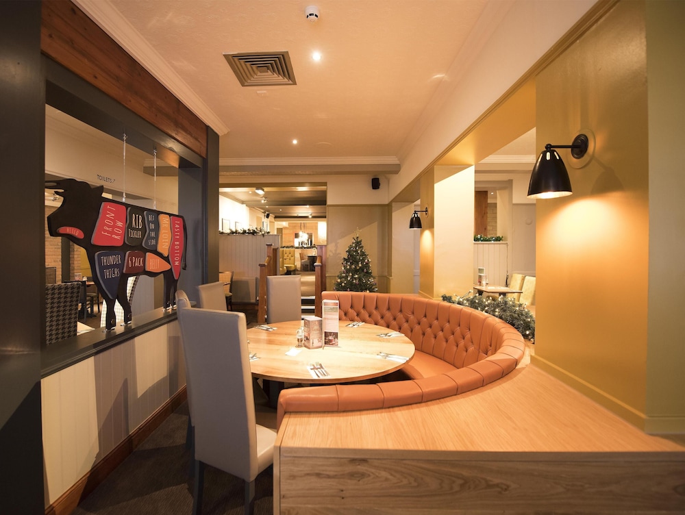 Premier Inn Glasgow (Motherwell) 24/37