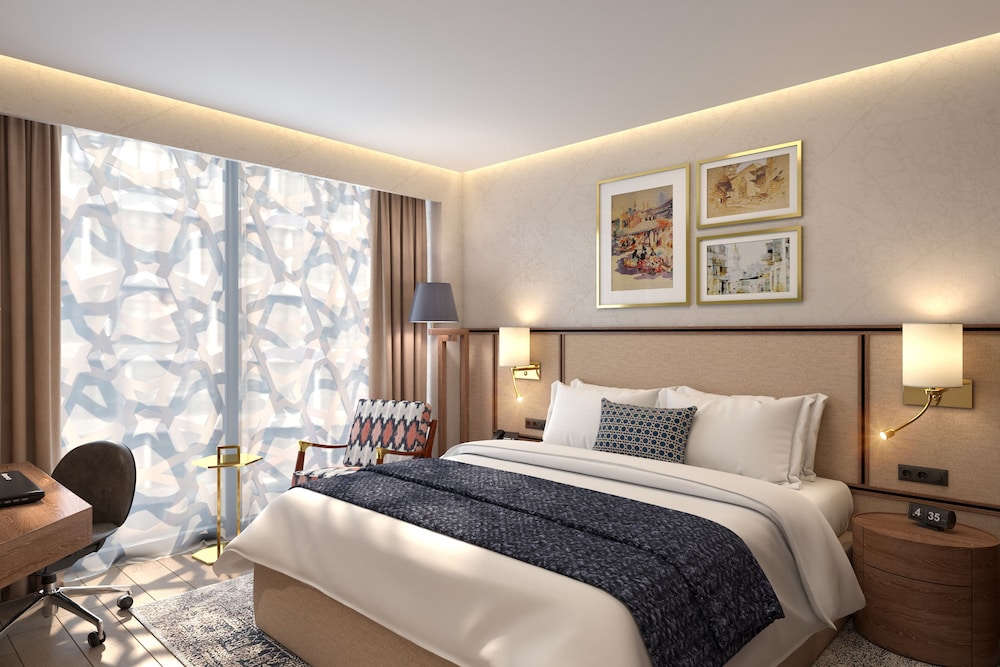Club, Deluxe, King Bed