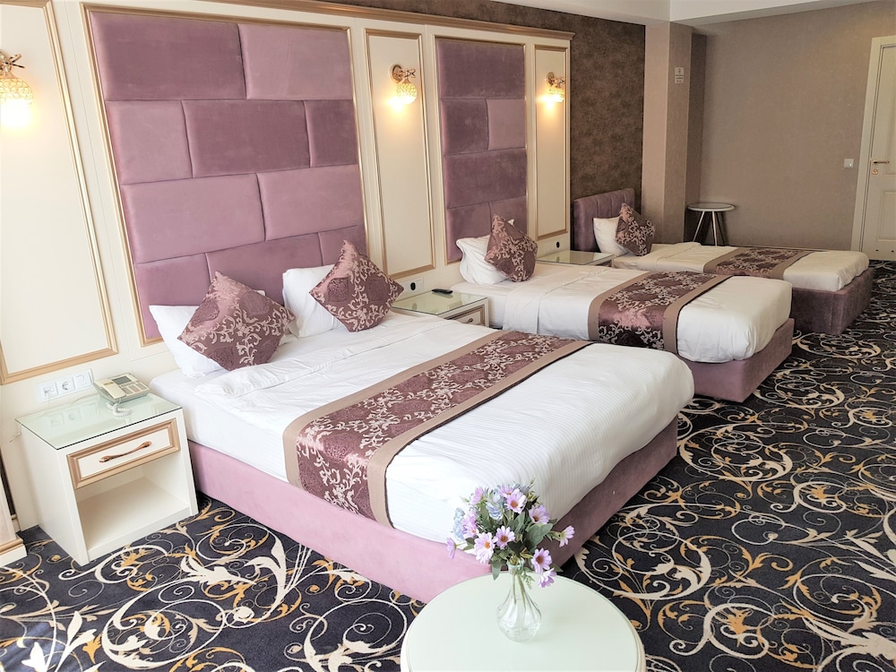 Gold Tbilisi Hotel 20/78