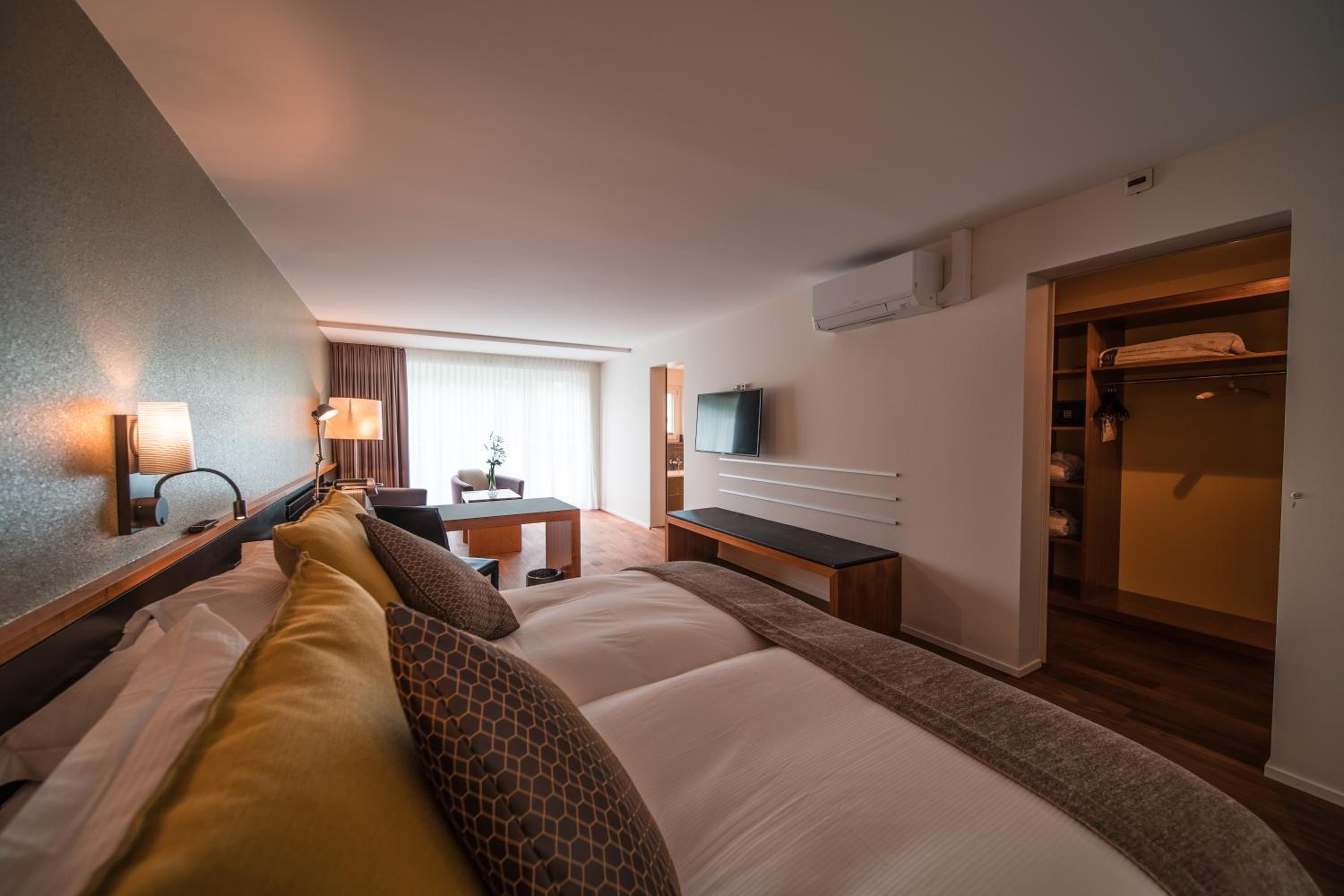 جناح جونيور بسرير مزدوج بشرفة، Hotel Royal St Georges Interlaken MGallery 3/7