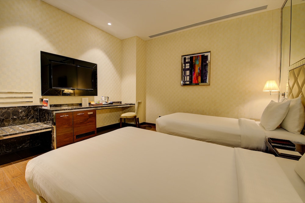 Niranta Airport Transit Hotel & Lounge Terminal 2 Arrivals 25/78