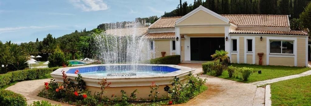 Rebeccas Village Corfu 45/50