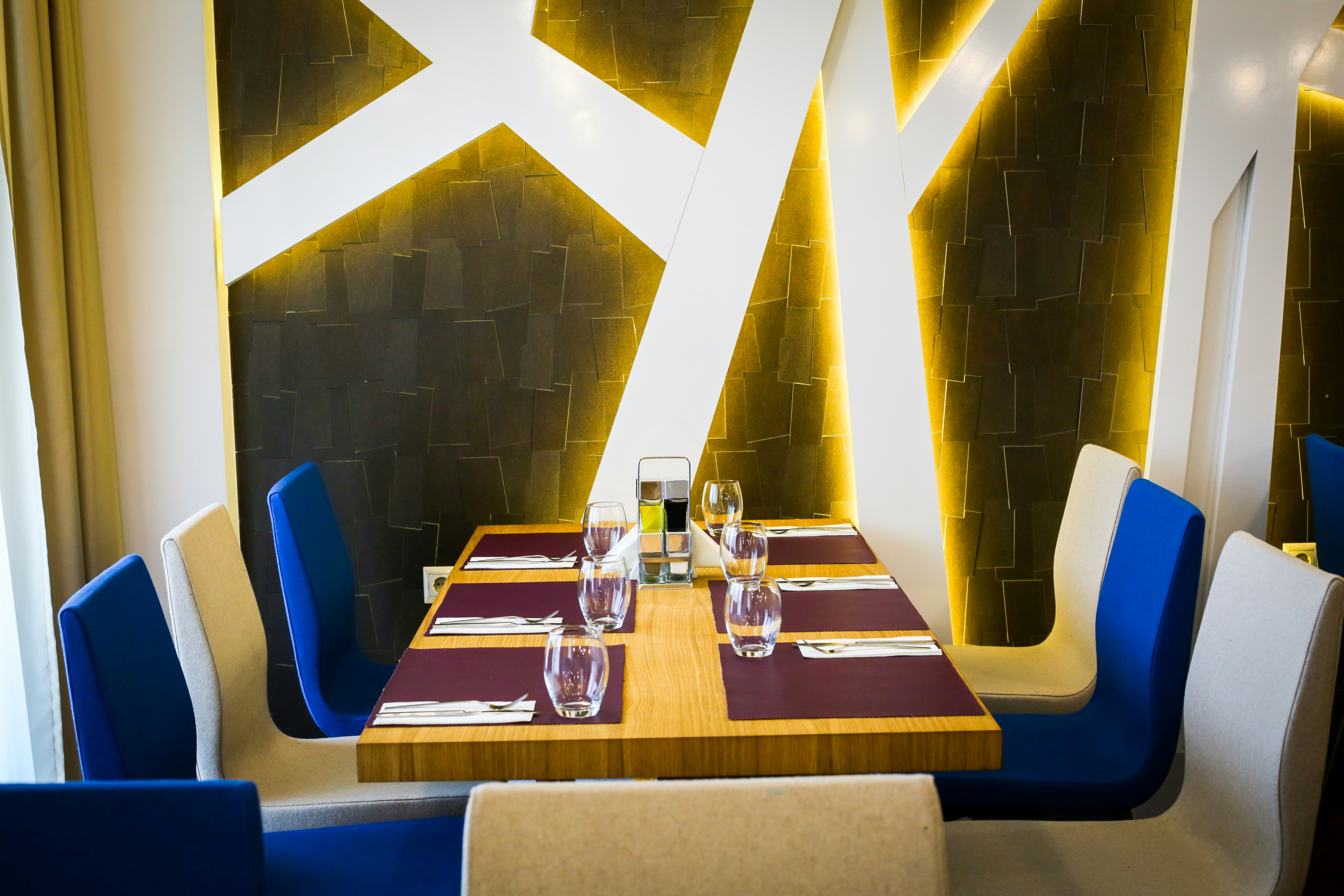 Holiday Inn Plovdiv 53/76