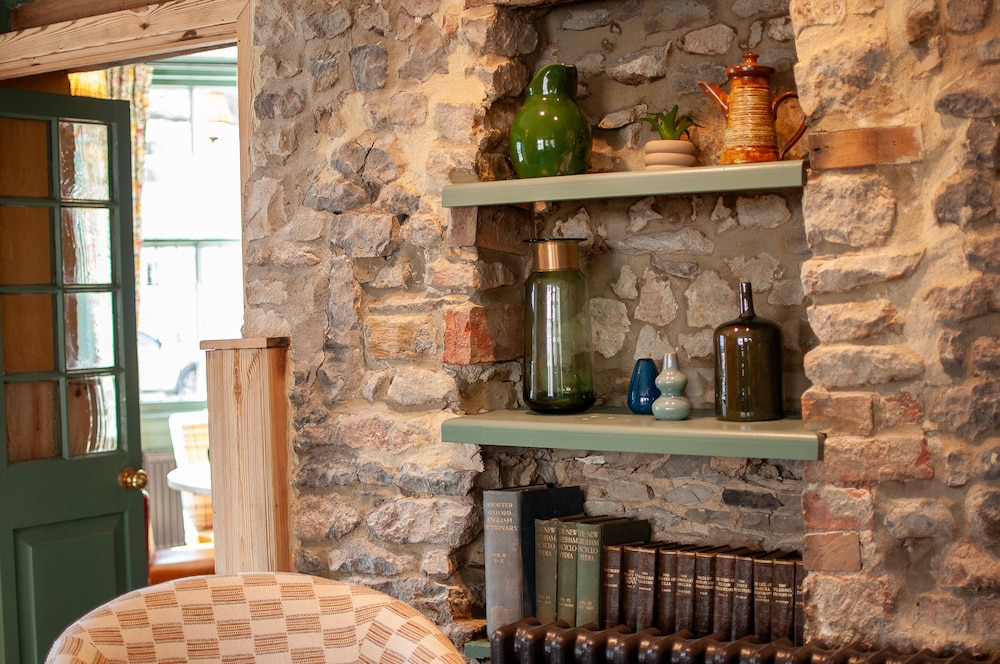 The George Inn 9/49