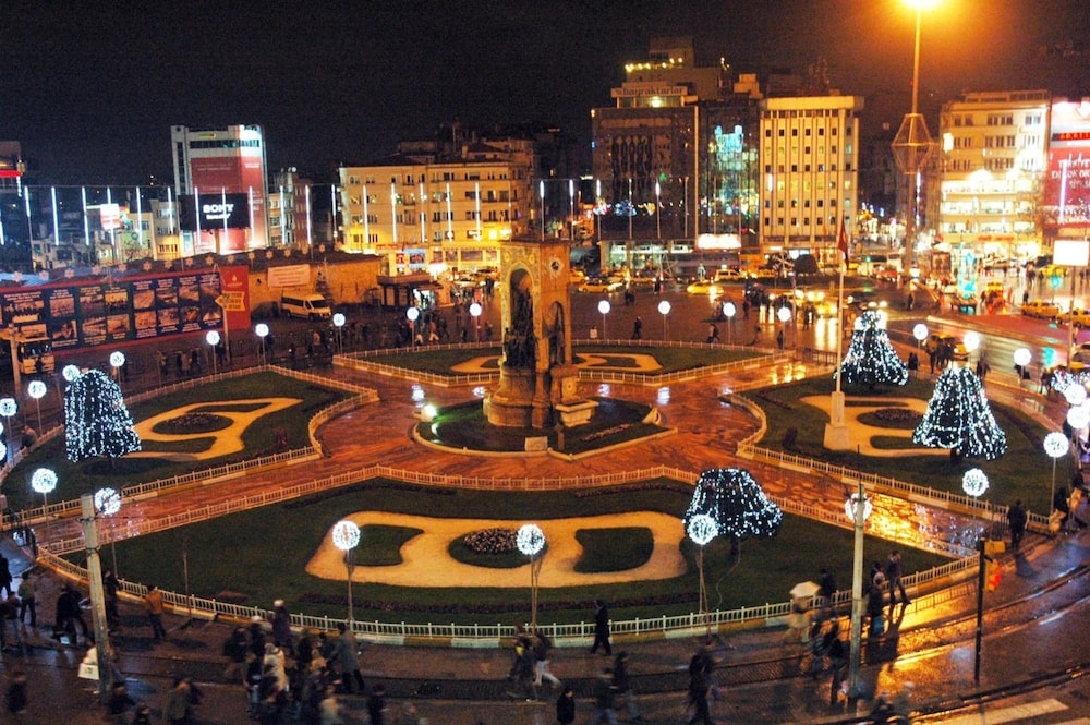 Taksim Mood 31/34