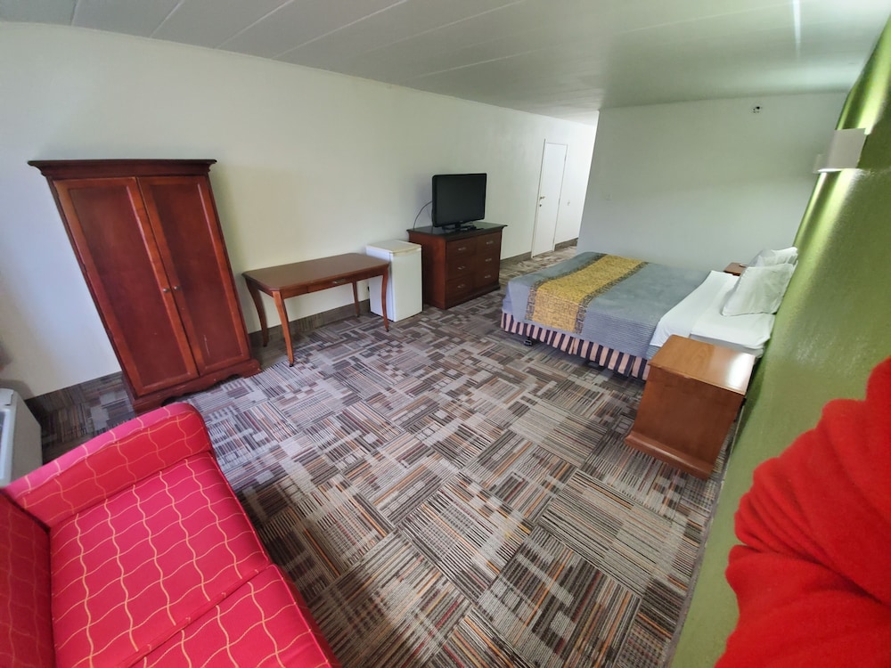 Royal Inn Hotel 17/37