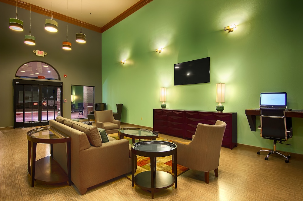 Best Western Plus The Woodlands 28/31