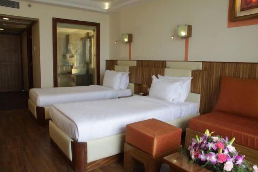 Gokulam Park Hotel & Convention Centre 9/16