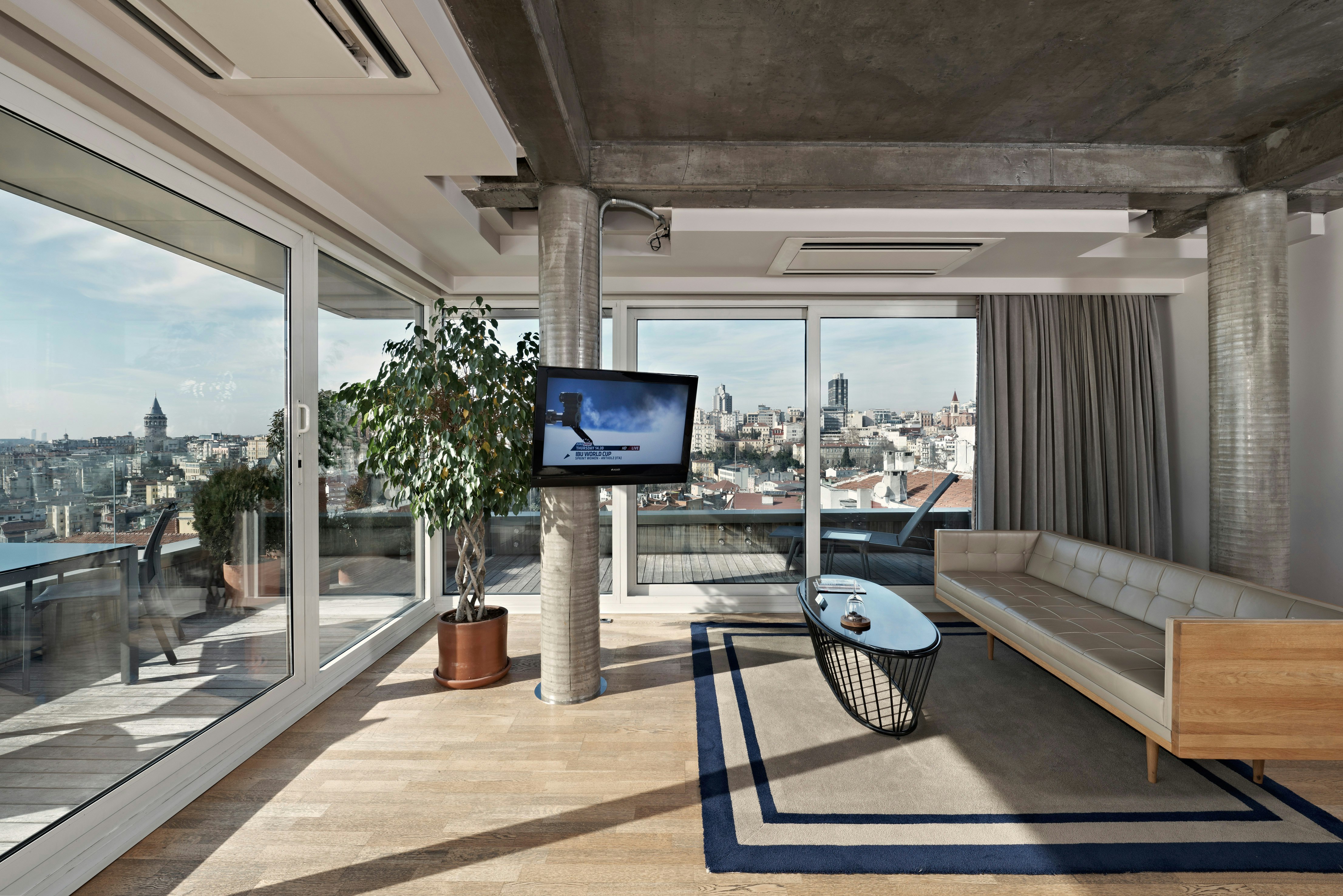 Witt Hotel 38/56