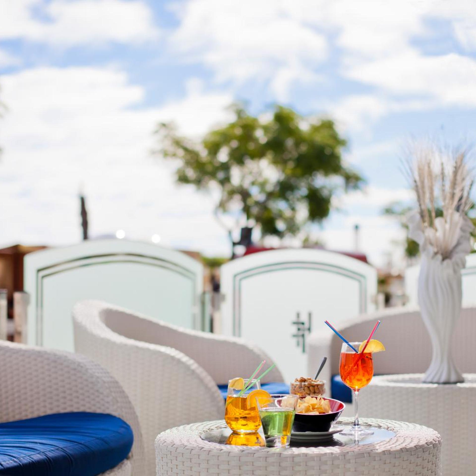 Foschi Peninsula Hotel 43/53