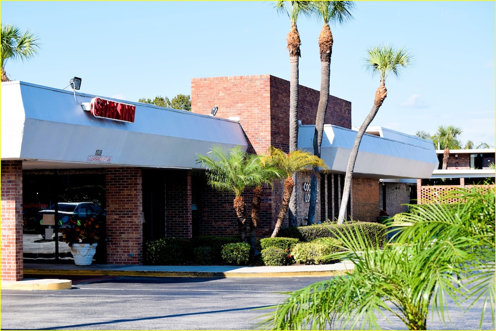 Stay Inn and Suites 4/76