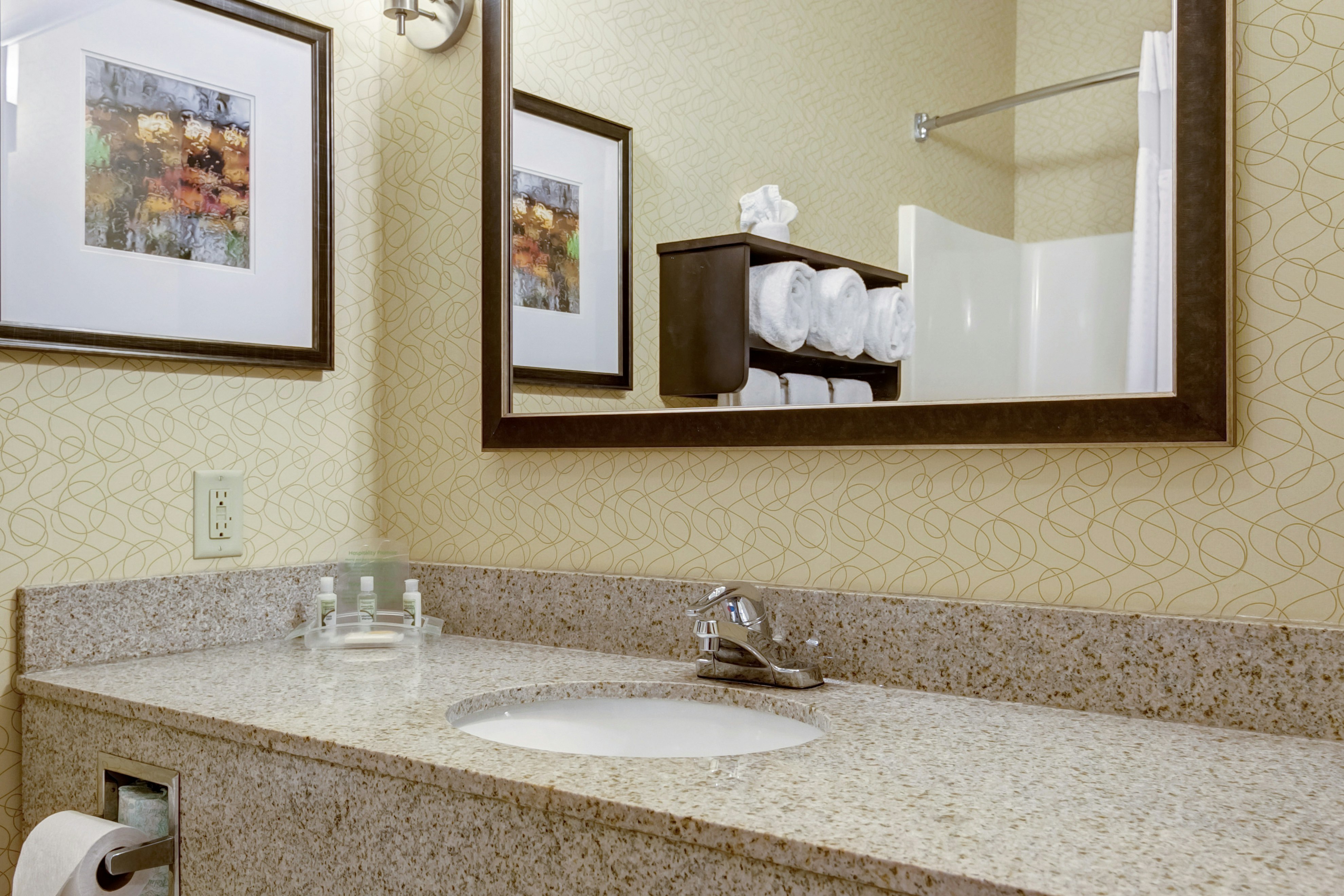 Holiday Inn Poplar Bluff an IHG Hotel 70/73