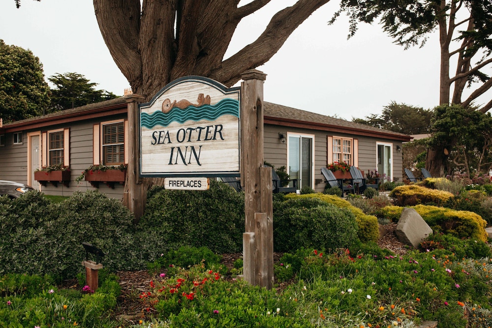 Sea Otter Inn 54/63