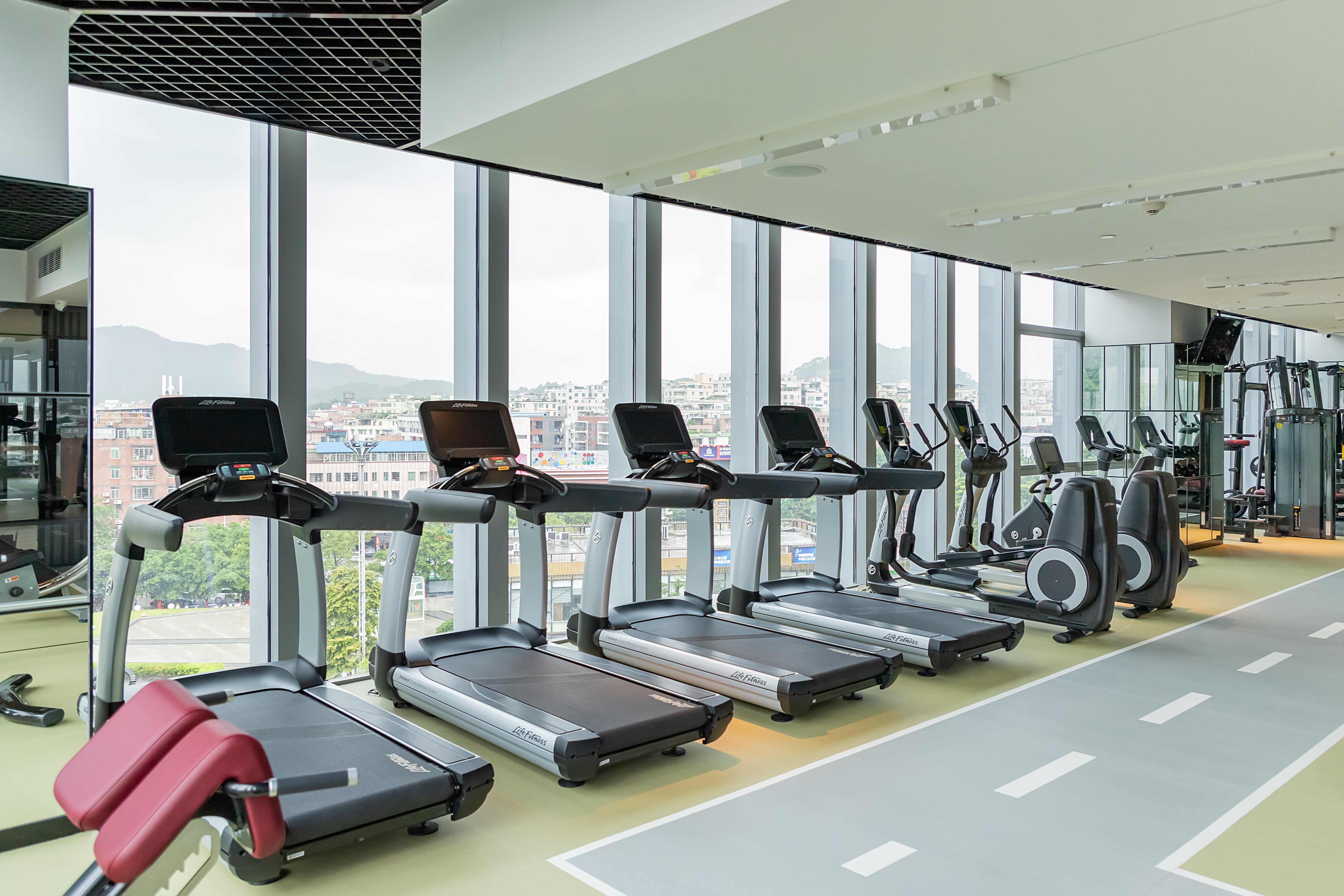 Holiday Inn Guangzhou South Lake 23/50