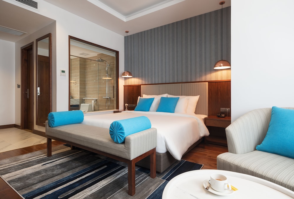 D'Lecia Hotel Ha Long 18/48