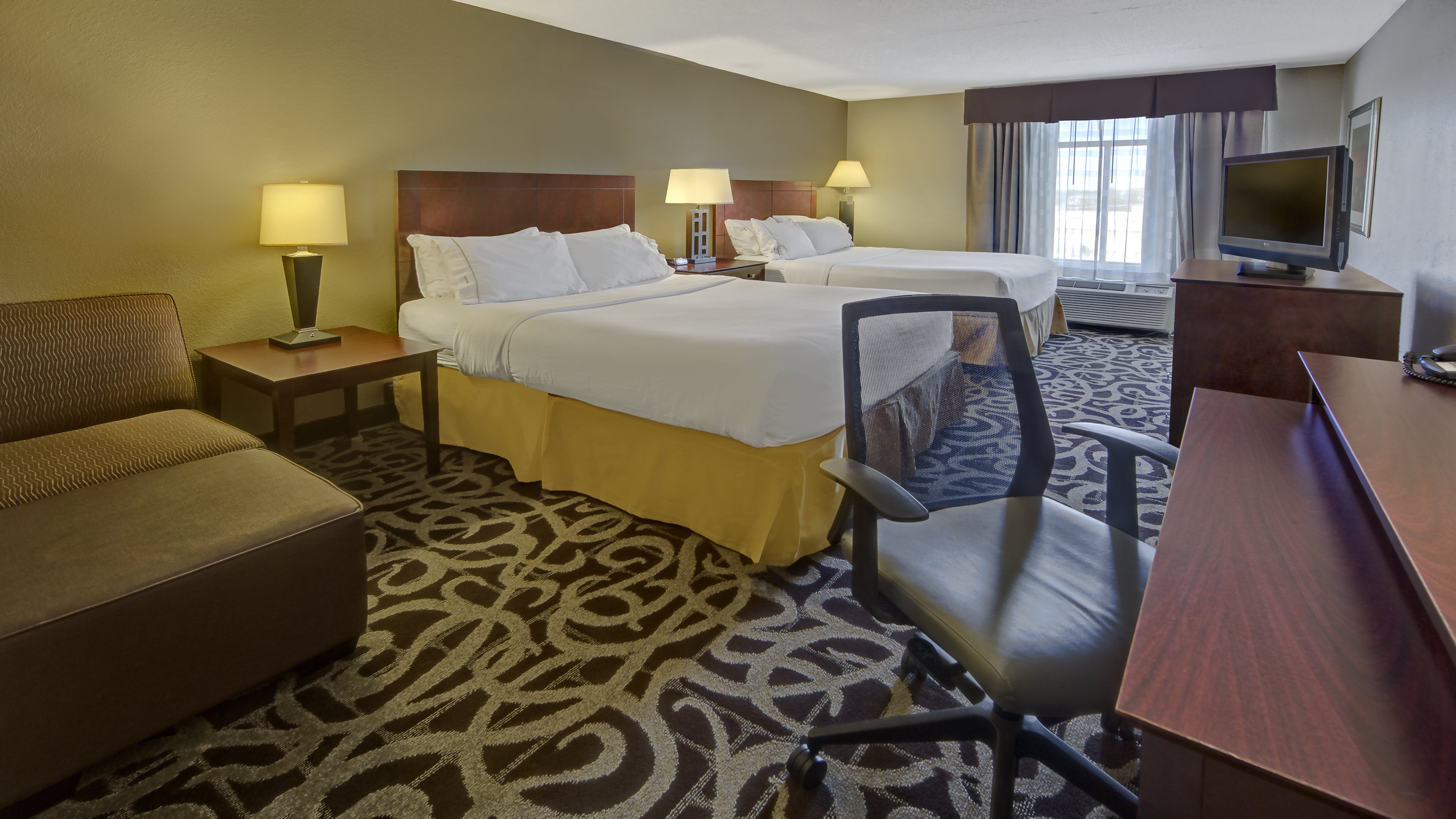 Murfreesboro Central Hotel 23/71